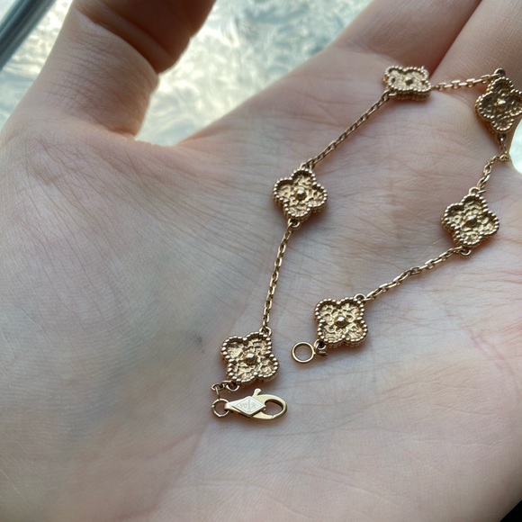 ($3800) Van Cleef & Arpels Sweet Alhambra Bracelet Rose Gold - Picture 7 of 8